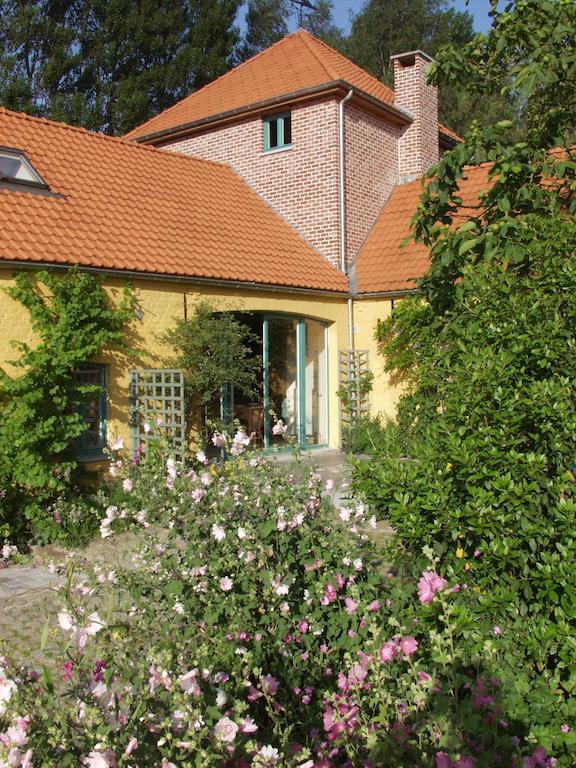 Holiday Home Les Plachettes Flobecq 객실 사진